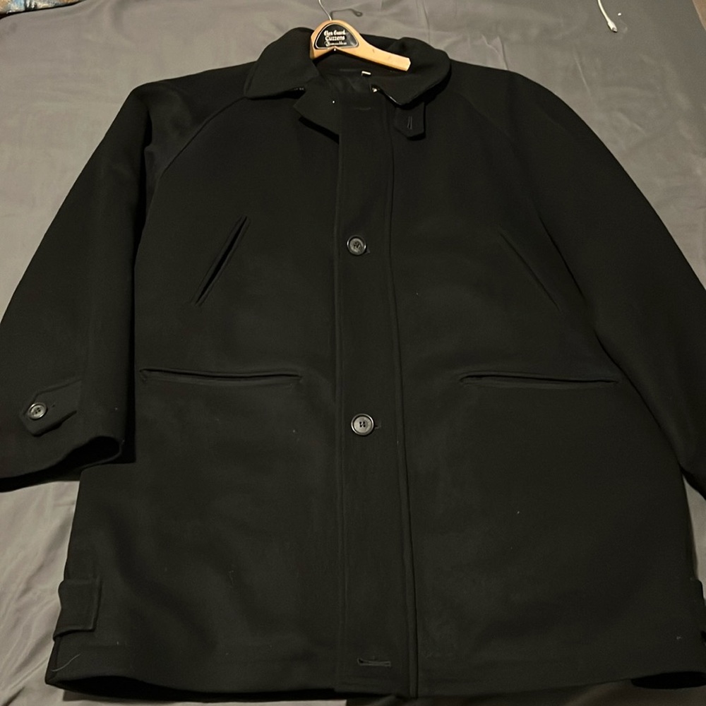 Burberry men’s size M like new wool and cashmere. Fits  like a large,see pic